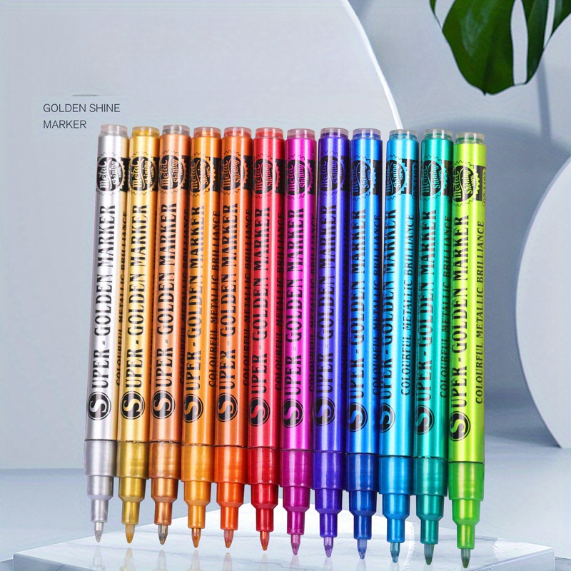 

12pcs 0.7mm Ultra Golden Glitter Metal Marker, With A Slender Tip And Smooth Ink Output.