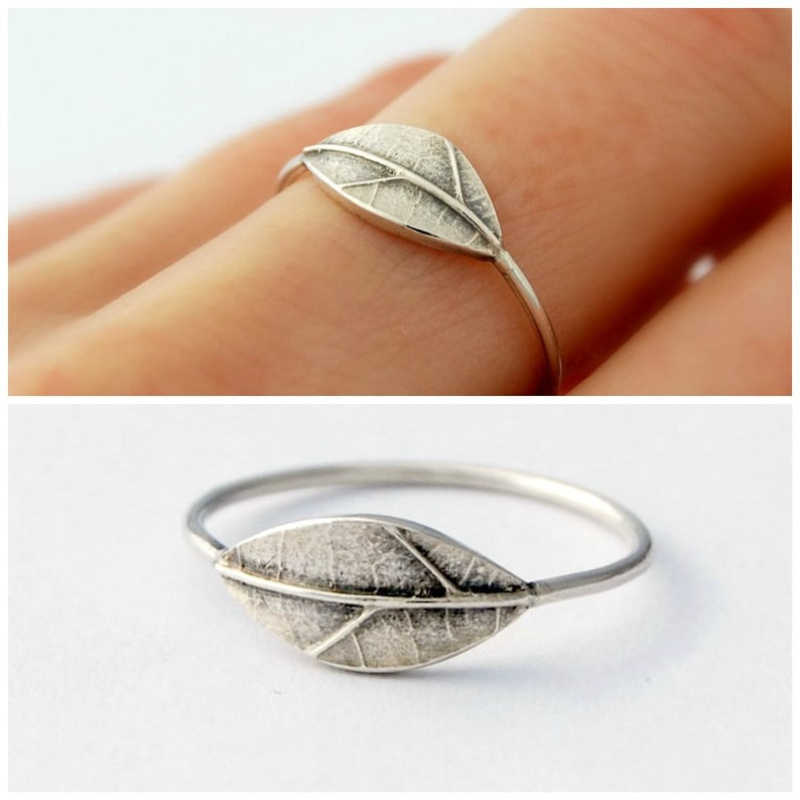 Retro Texture Leaf Plant Carved Print Women's Ring