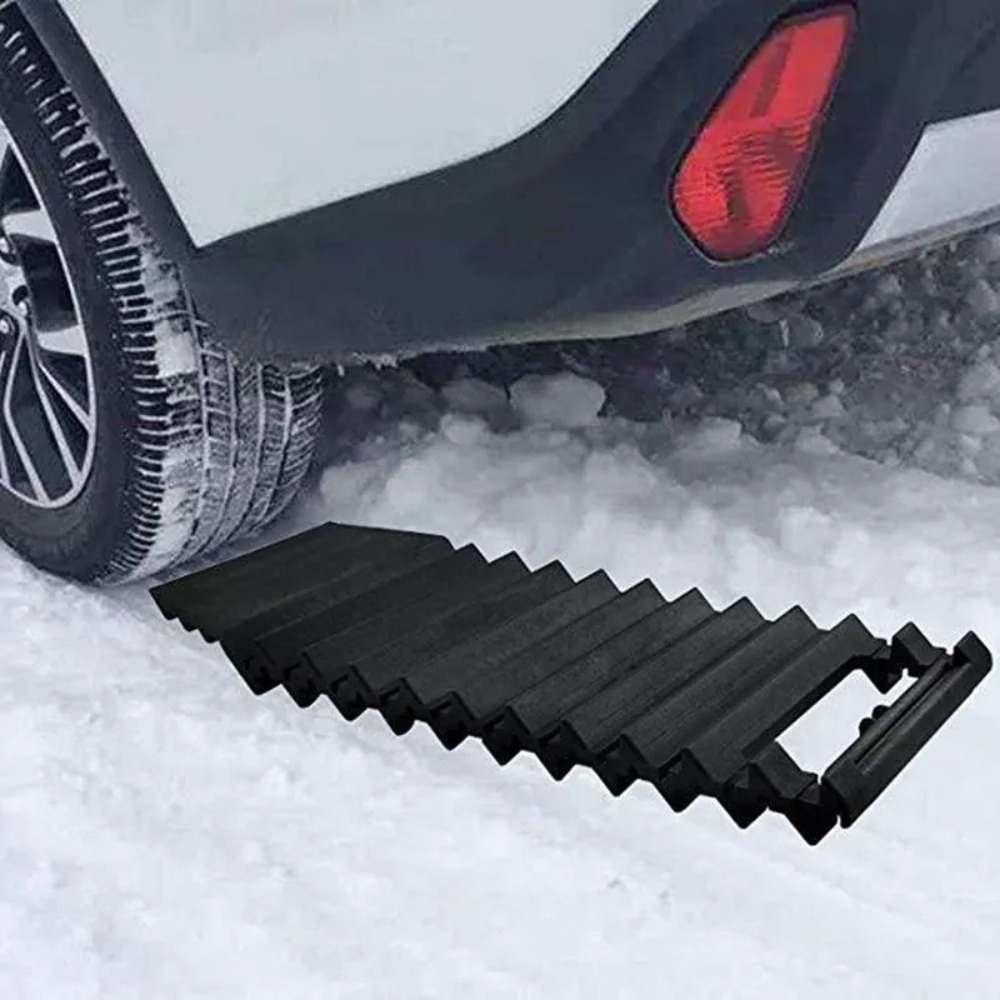 2pcs Non-slip Auto Traction Mats Plastic Tire Anti Skid Plate Emergency Pad