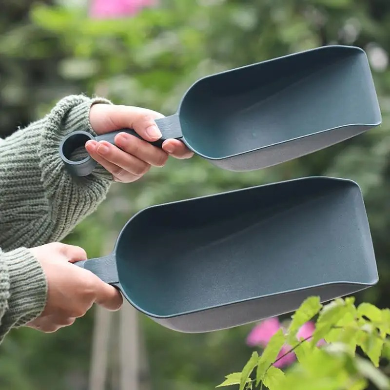 

Une Pelle De Jardinage En Plastique, Un Outil De Jardinage Pour Le Jardin À Domicile, Une Pelle Pour Désherber Et Creuser Les Fleurs, Une Cuillère De Jardinage Pour Les Plantes Succulentes