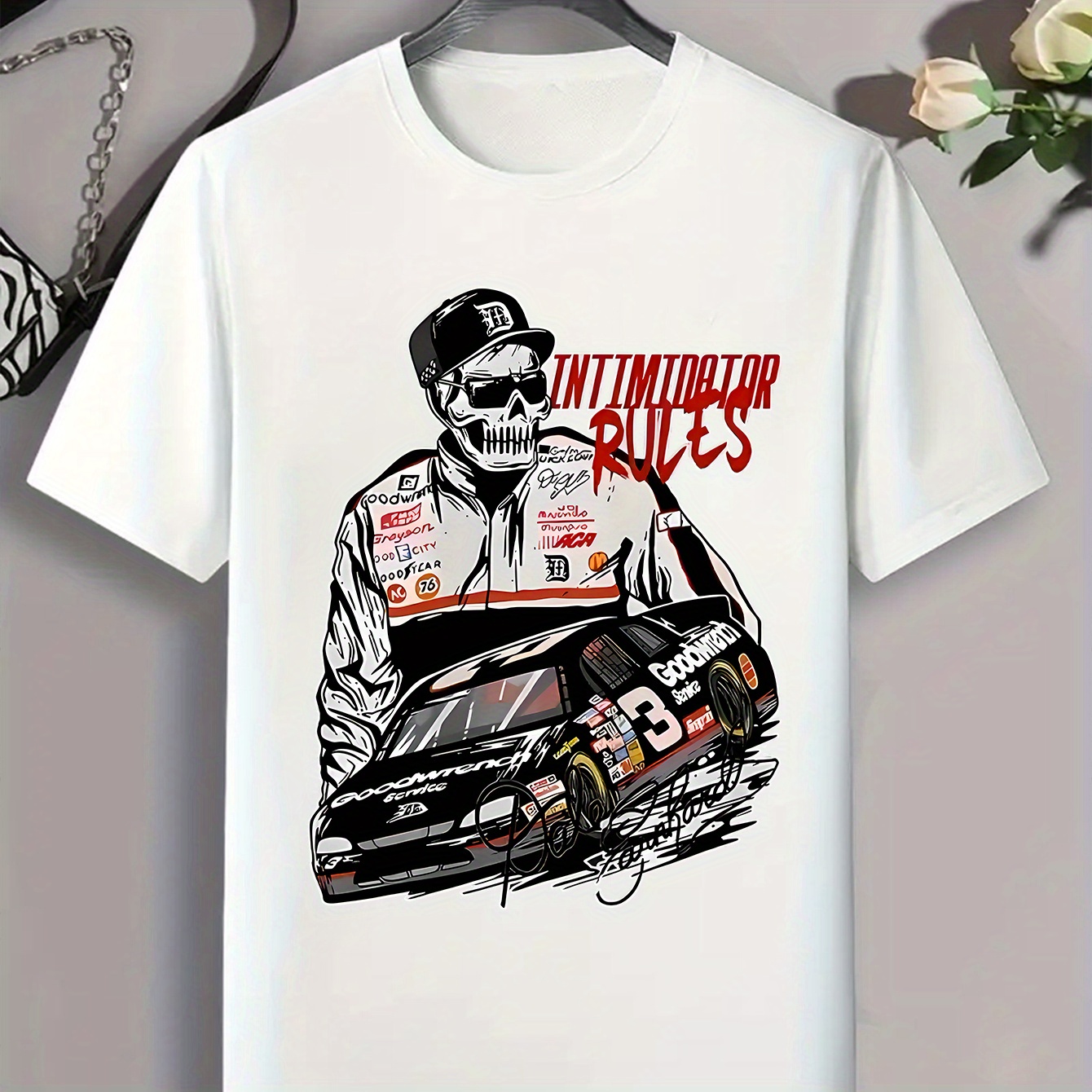 

Vintage Car Racer Print Men's Short Sleeve Crew Neck T-shirts, Comfy Breathable Casual Tops, Men's Clothing