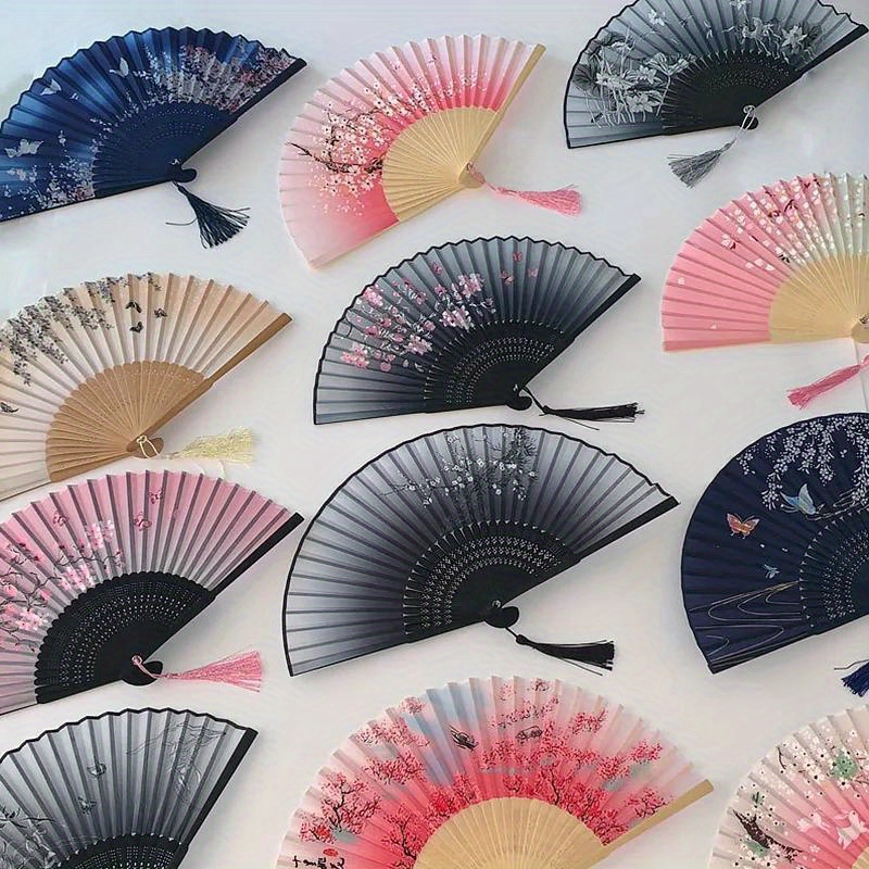 

1pc Chinese Retro Style Silk Folding Fan, Japanese Pattern Art Craft, Party Performance Photo Props, Mom Gift, Home Decoration Ornament Party Dance Hand Fan Gift