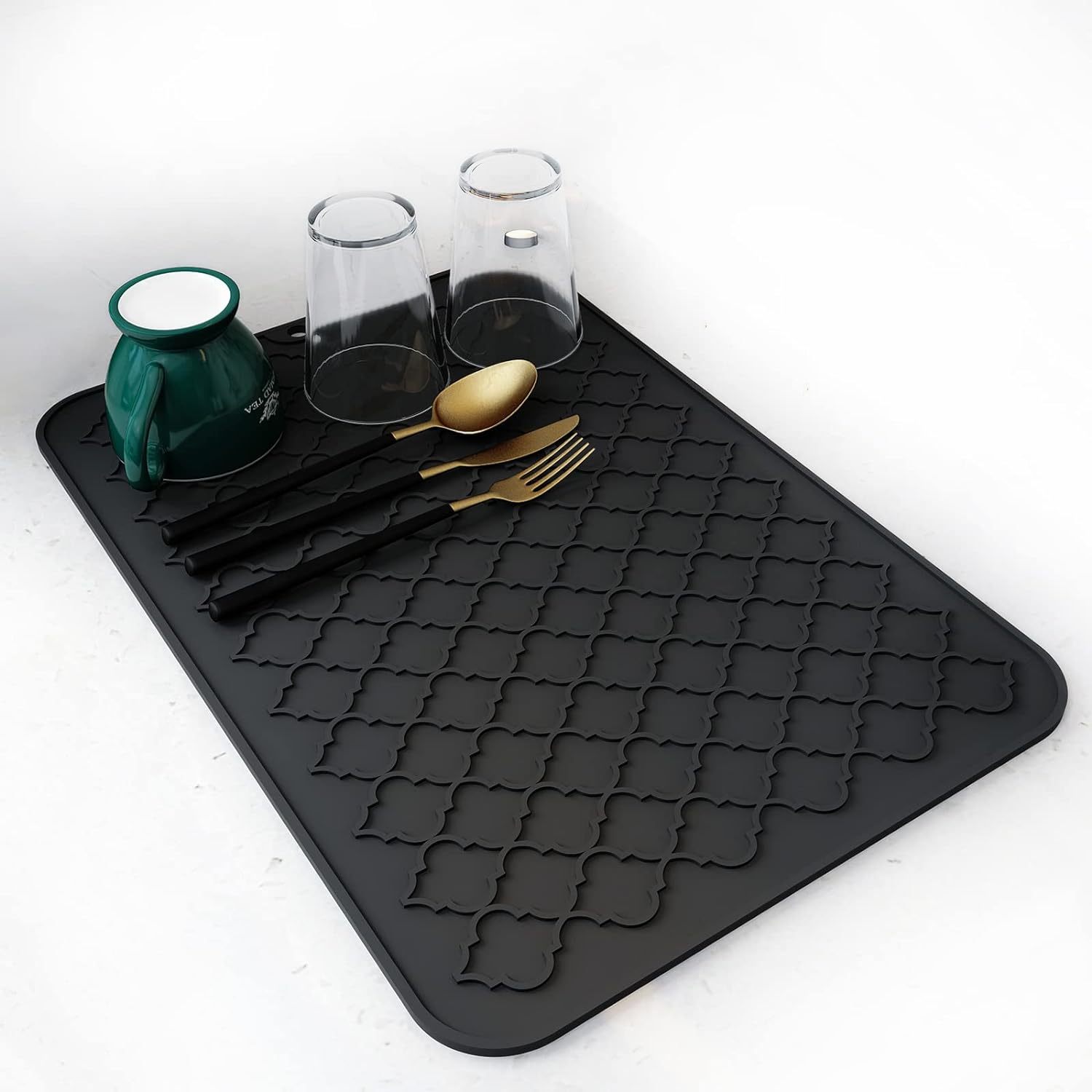 

1pc, Silicone Dish Drying Mat, Heat Resistant Counter Top Pad, Black Non-slip Waterproof Kitchen Accessory, Versatile Cookware & Utensil Drying Mat, Kitchen Supplies