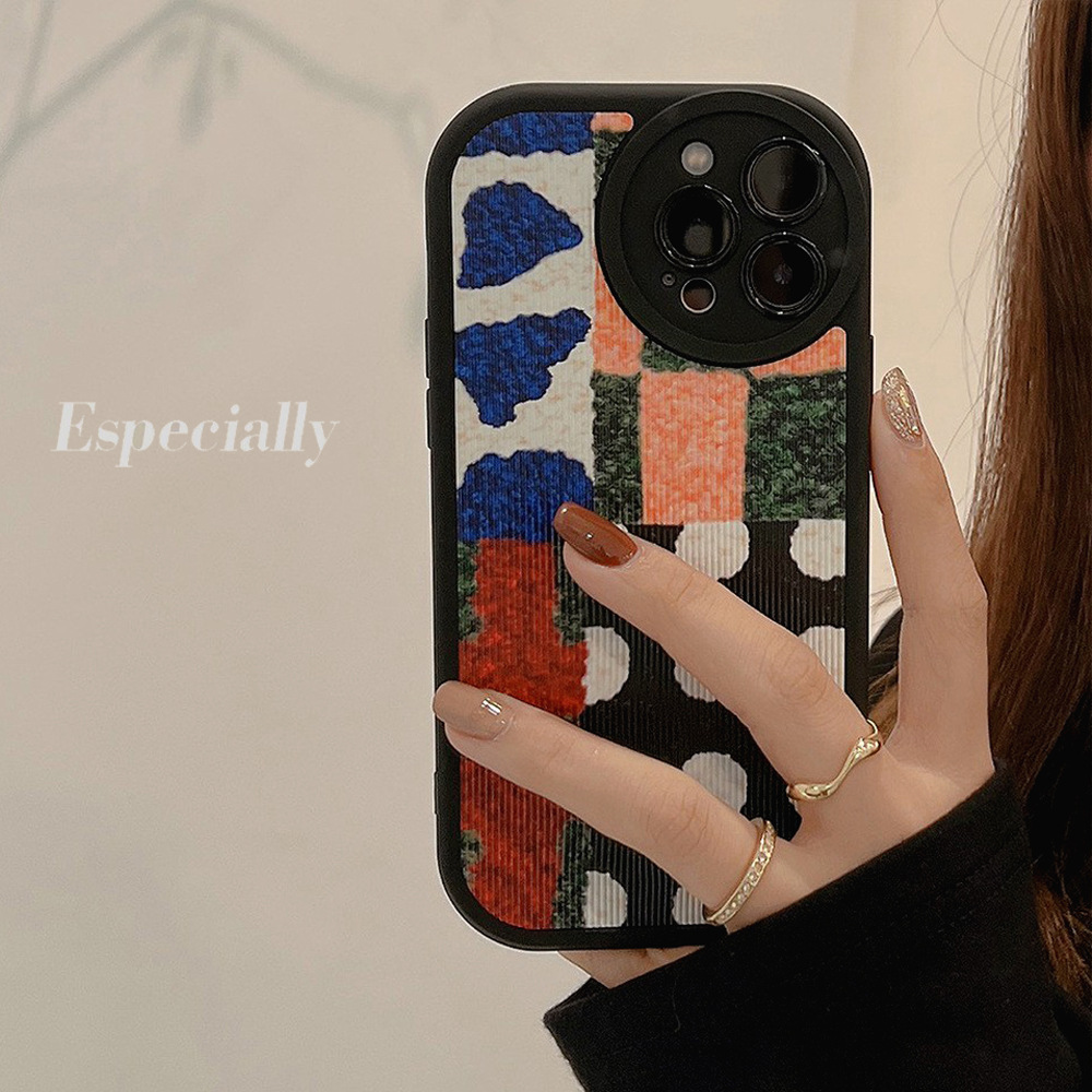 

Unique Artistic Polka Dot Color Splicing Leather Texture Phone Case Suitable For Apple 15/14/13/12/11/xsmax/xs/xr Series