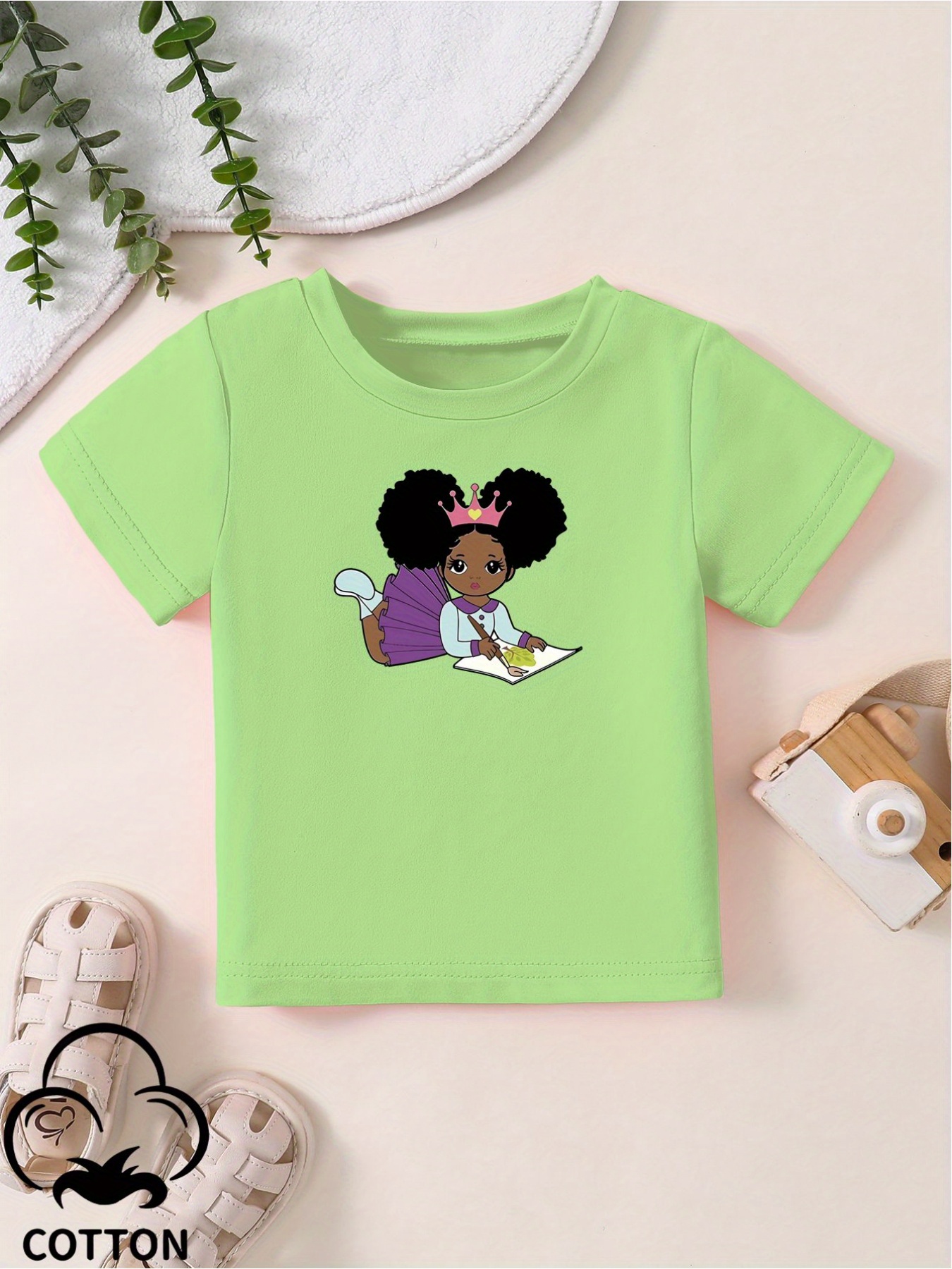 Camiseta para meninas, camisetas com estampa gráfica Daughters Of A Queen  de manga curta para o verão, roupas soltas para meninas - Temu Portugal