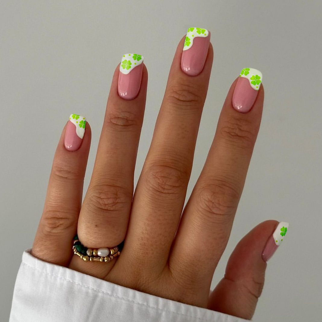 24pcs glossy st patrick press on nails four leaf patterned fake nails short square french style press on nails details 0