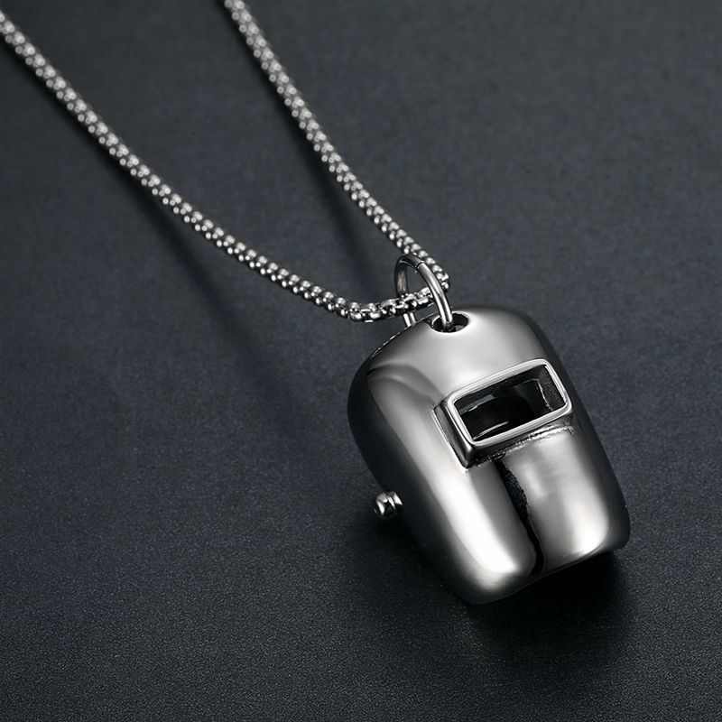 

Fashion Welder Mask Pendant Necklace, Helmet, Titanium Steel Necklace For Men And Women