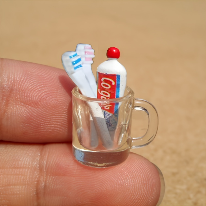 

Cute Mini Dollhouse Mini Cup Toothpaste Toothbrush, Clear Resin Cup Set, 1/6 1/12 Doll Bathroom Furniture Accessories, Dollhouse Accessories Toys