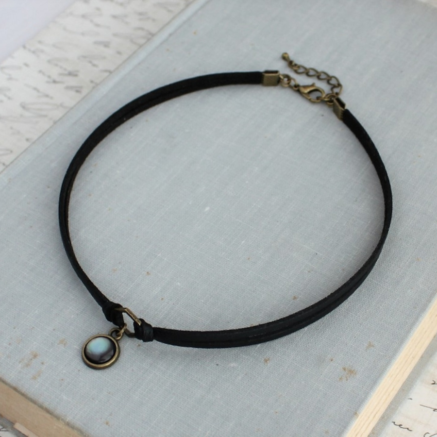 TEMU Gemstone Black Leather Choker. Choker Unique Gemstones Choker Width: 6mm Gemstones Measure 8mm