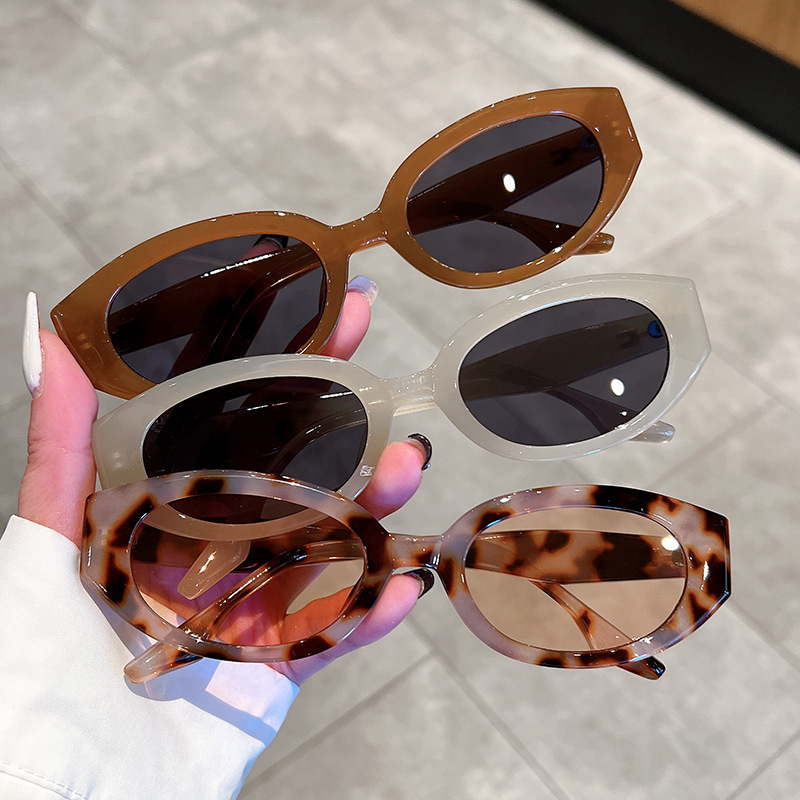 

Retro Y2k Elegant Versatile Small Oval Fashion Glasses, For Boys Girls Outdoor Sports Party Vacation Travel Supply Photo Prop