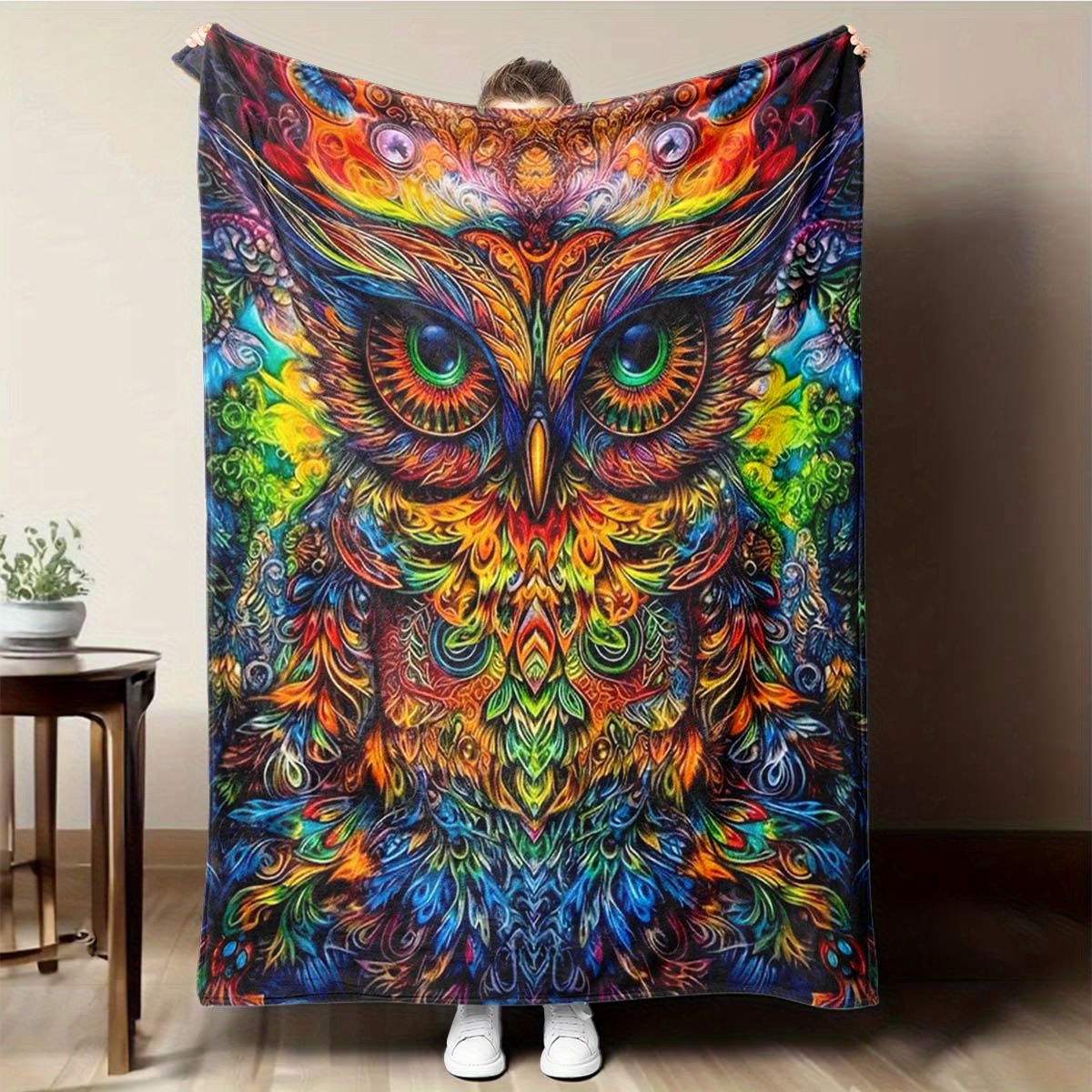 

Artistic Patterns Of Colorful Big-eyed Owls On Four-season Flannel Office Chairs Blankets