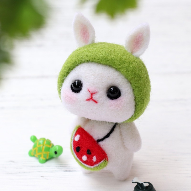 

1set Needle Felting Kit For Beginner Starers, Green Hat Rabbit Needle Felting Kits For Diy Art Craft, Diy Material Package Homemade Doll For Friends & Family