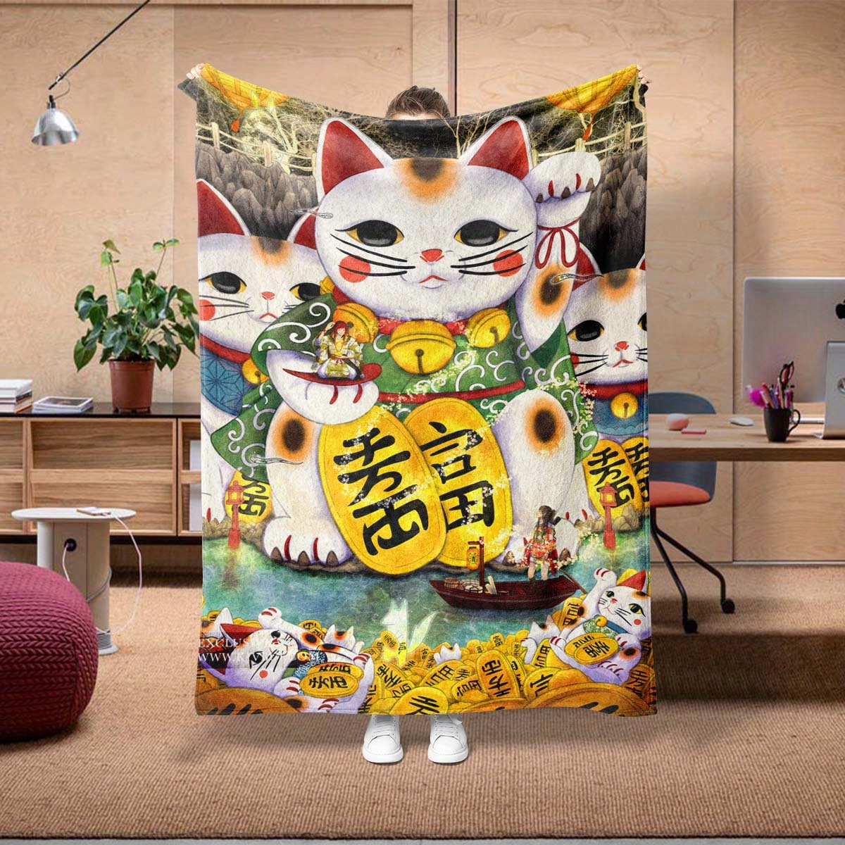 

Japanese Lucky Cat, Retro Japanese Drawing Pattern 4 Seasons Office Chair Flannel Blanket