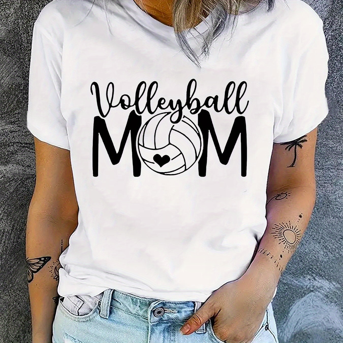 

Volleyball Mom Graphic Breathable Sports Tee, Crew Neck Short Sleeves Workout Running T-shirt Tops, Women's Activewear