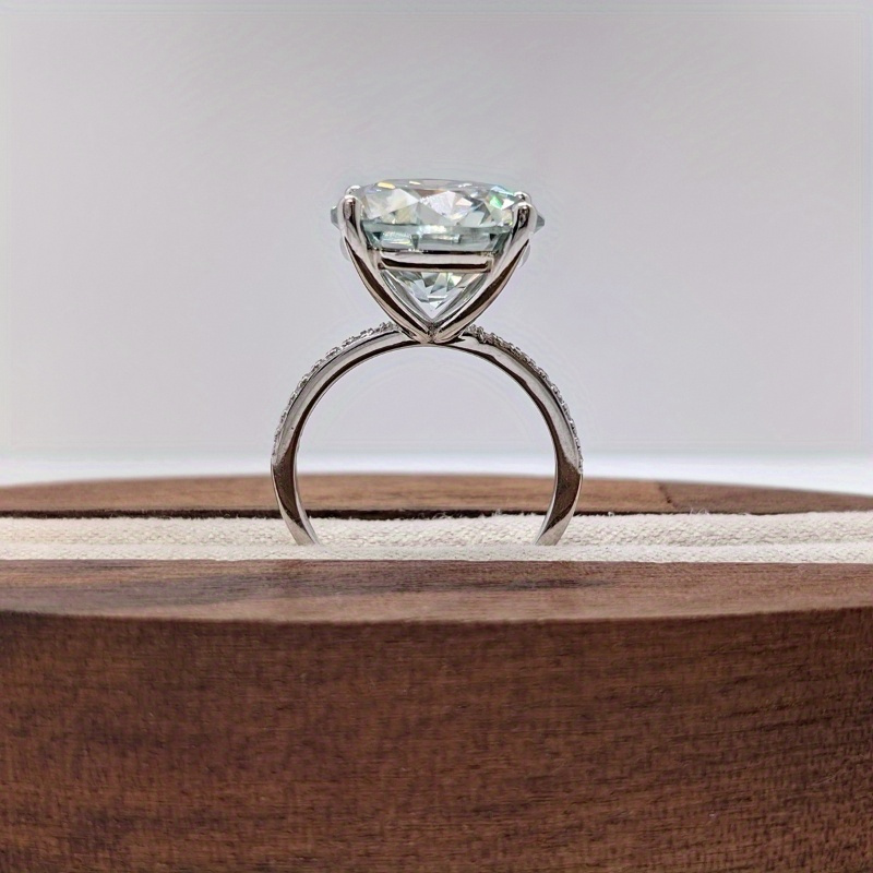 Elegant Black Moissanite Four-Claw 925 Silver Ring