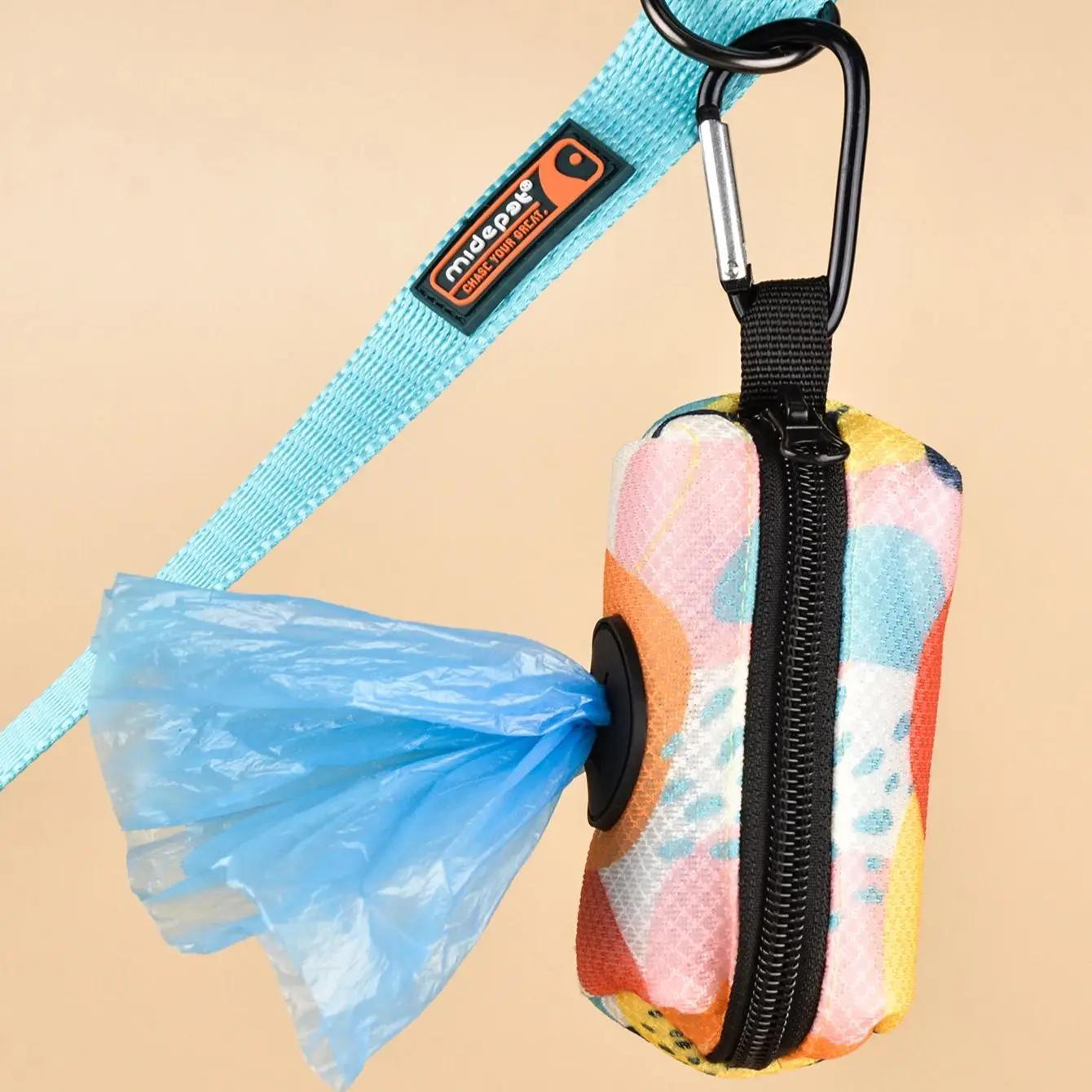 

1pc Assorted Color Print Cute Design Pet Poop Bag Holder Dispenser, Without Poop Bag And Leashes, Can Attached With Any Dog Leashes