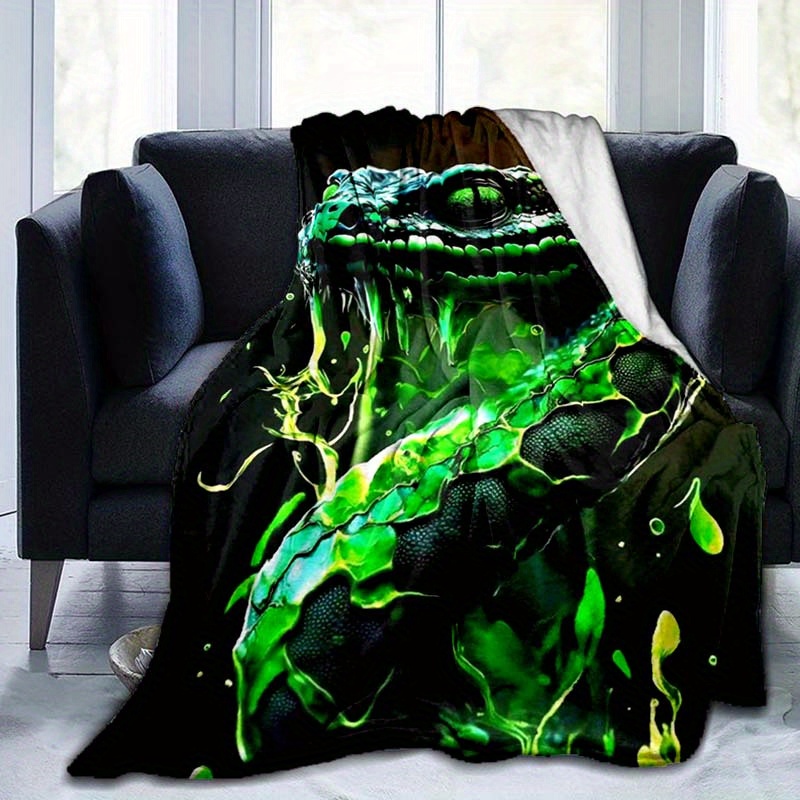 Soft Lightweight Green Snake Fantasy Throw Blanket Cozy Flannel Animal  Print for Couch, Bedroom Decor Gifts