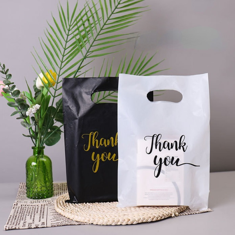 

100pcs Black And White Gift Bag, Simple Four-finger Clothing Bag, Packaging Bag, Portable Shopping Bag