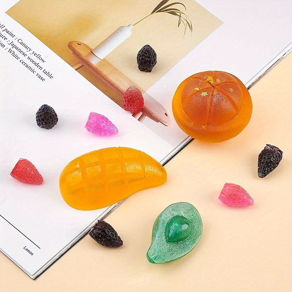 Cheap 4 Grid 3D Strawberry Mold Fruit Silicone Mold For Cake Candy Chocolate Sugar Mould