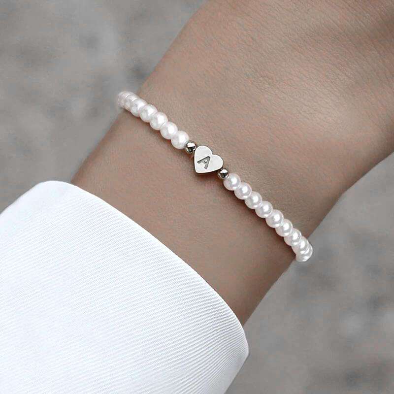 

1 Pc Exquisite Imitation Pearl With Heart Initial English Letter Design Bracelet Elegant Leisure Style Classic Female Hand Chain