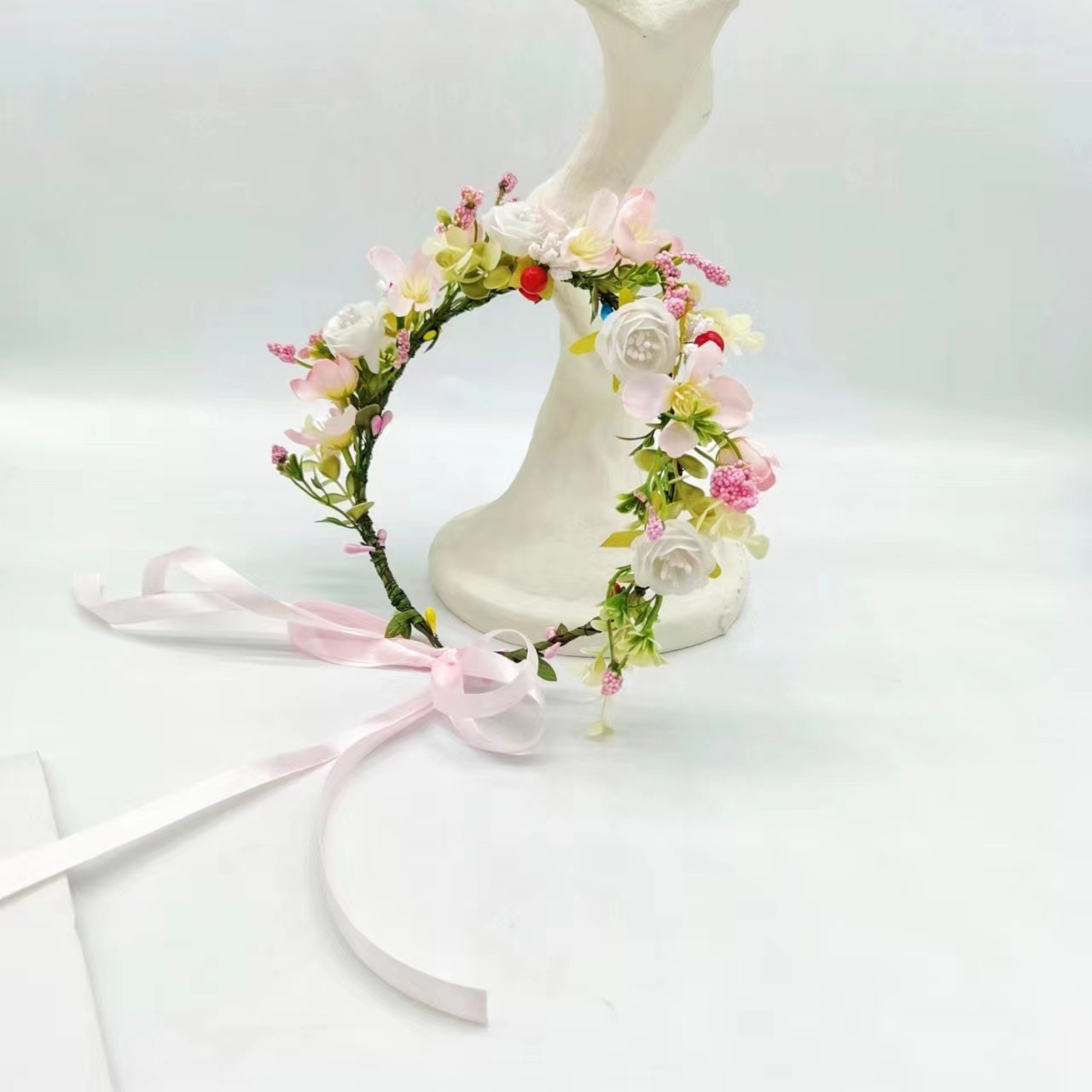 妖精の森の花冠ヘッドバンド、シミュレーション桜の花の王女の髪飾り、旅行やパフォーマンスに最適