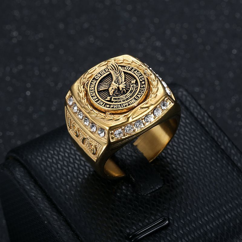 

1pc Titanium Steel Vacuum Golden Plated Ring, Men's Cool Eagle Pattern Ring