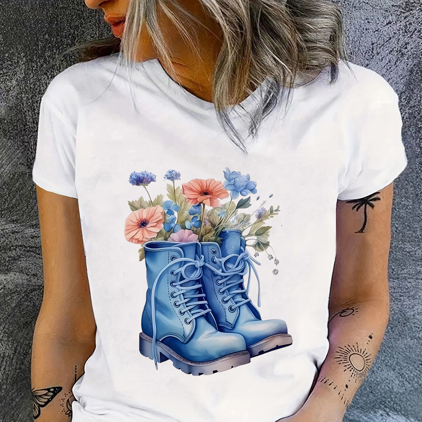 

Graphic Print T-shirt, Short Sleeve Crew Neck Casual Top For Summer & Spring, Women's Clothing