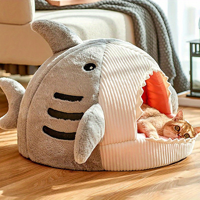 Cat Bed Designed Like A Shark, Featuring A Thick Cushion For - A Cozy And Warm Indoor Shelter For Cats During Winter, With A Non-slip Base And A Plush Shark Complete With An And Teeth