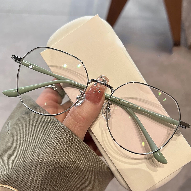 

1pc Women's Oval Thin Frame Clear Lens Glasses, Daily Versatile, Comfortable Fashion Eyewear For Work, School, Parties, Metal Frame, Transparent Non-prescription Lenses