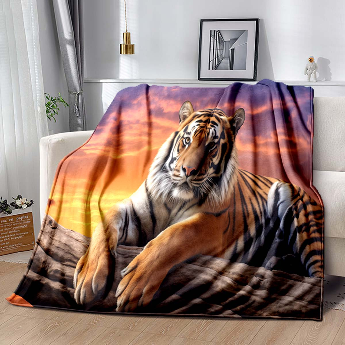 

1pc Cozy Tiger Resting Design Printed Flannel Blanket, Soft Warm Throw Blanket Nap Blanket For Couch Sofa Office Bed Camping Travelling, Multi-purpose Holiday Gift Blanket