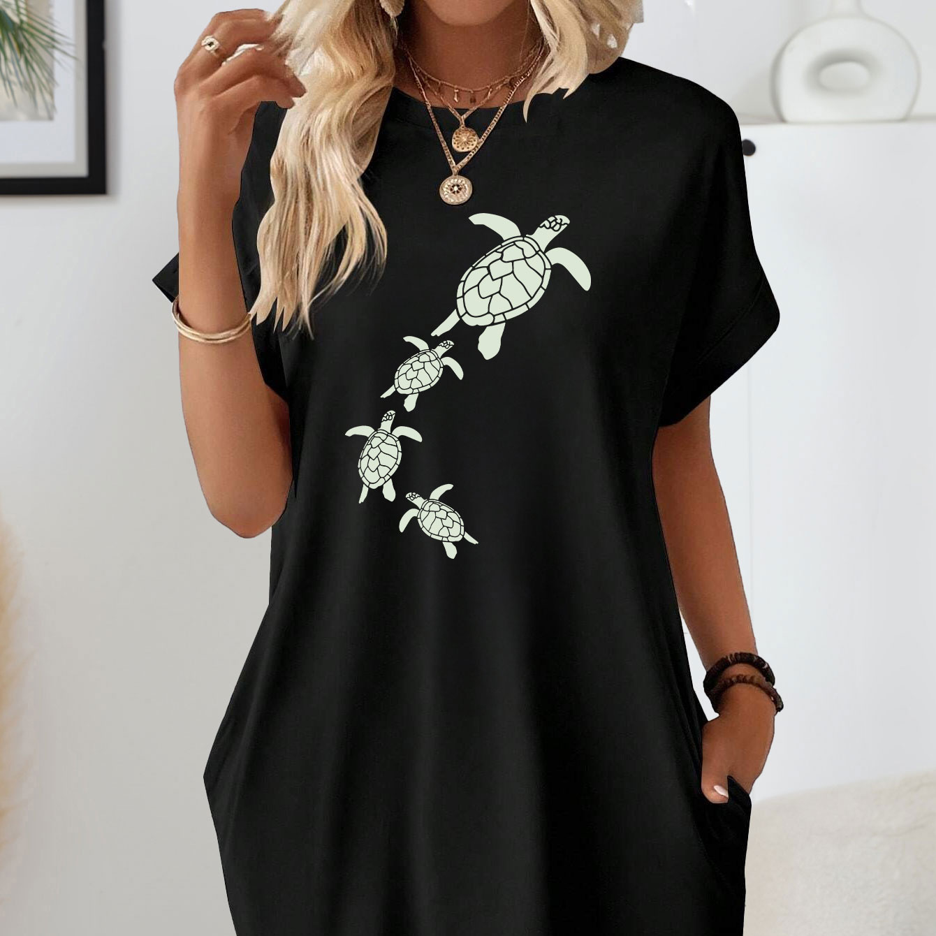 

Sea Turtle Print Lounge Dress, Casual Batwing Sleeve Round Neck Loose Fit Dress With Pockets, Women's Loungewear