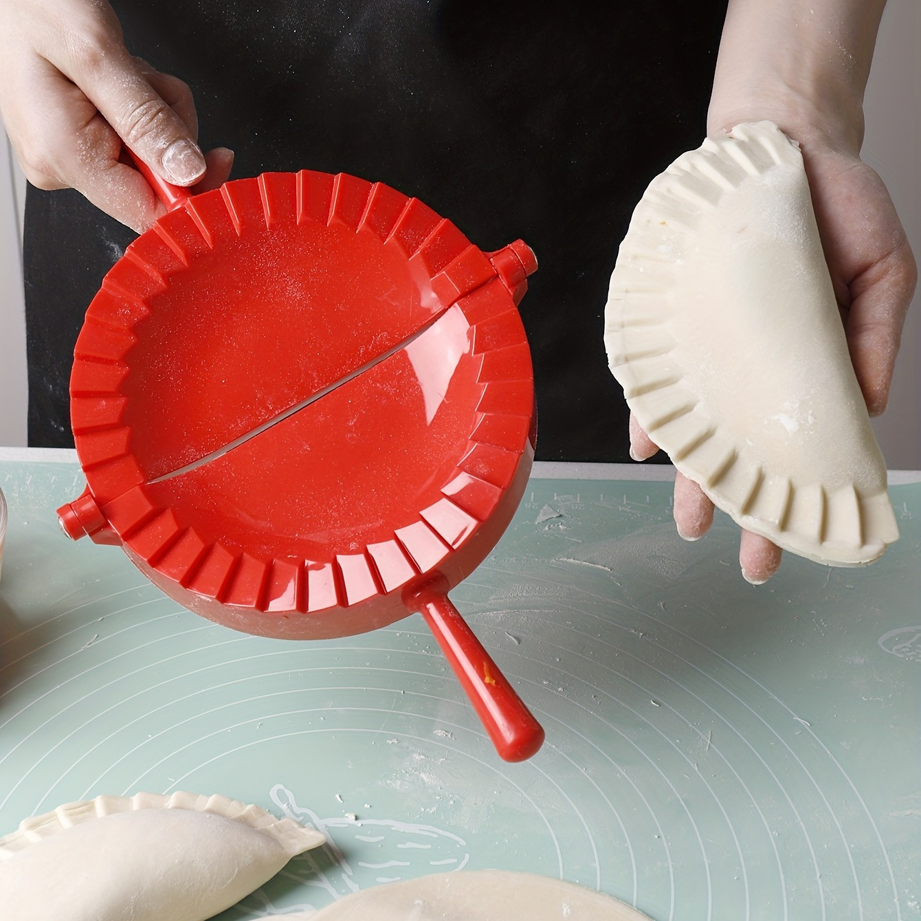 

1pc, Red Dumpling Maker, Durable Pp Plastic Dumpling Press Mold, Versatile Empanada & Ravioli Maker, Easy To Use, Kitchen Gadget, Restaurant Cooking Accessories