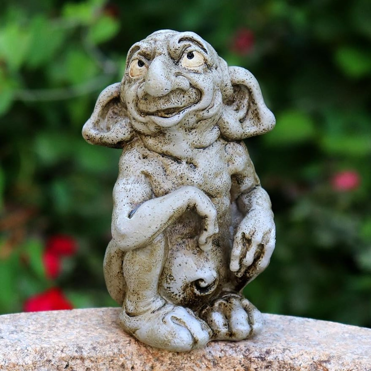 

1pc, Gargoyle Resin Statue, Classic Gothic Garden Decor, Durable Resin Crafted Troll Figure, Unique Home & Outdoor Ornament