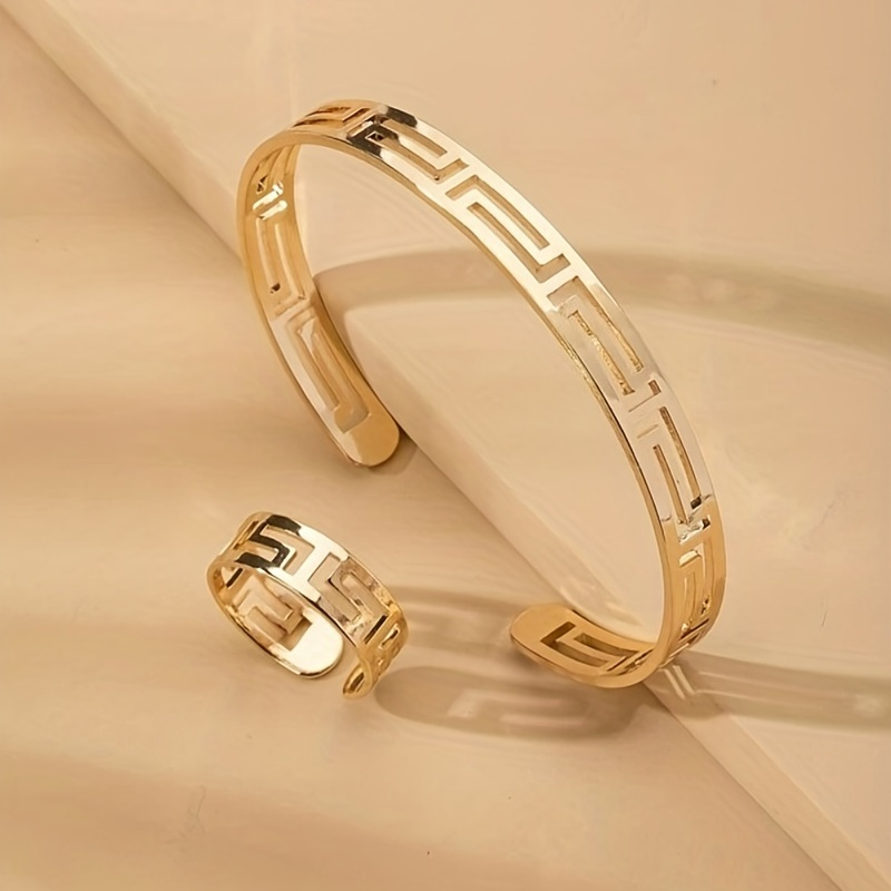 

Elegant 18k Gold-plated Alloy Jewelry Set - Intricate Cuff Bangle & Adjustable Ring With Geometric Patterns, Ideal For & Parties, Perfect Day Gift, Party Accessories|luxury |polished , Vintage Jewelry