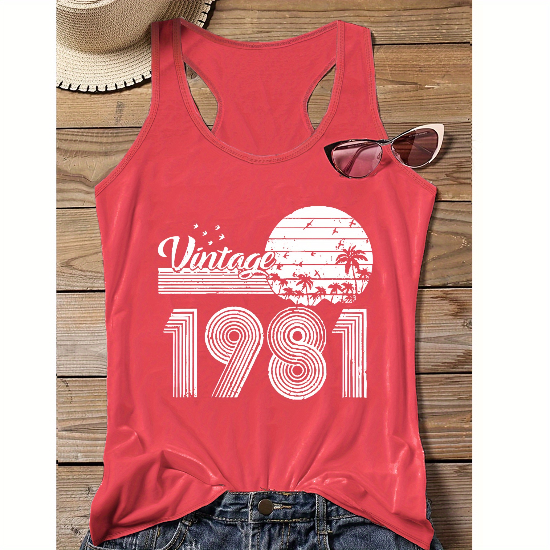 

Plus Size Casual Sporty 1981 Vintage Tree Sun Print Tank Top, Sleeveless Racer Back Casual Top For Summer & Spring, Women's Clothing