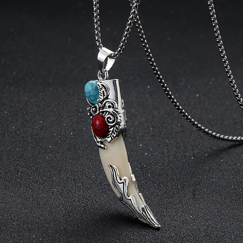 

Vintage Bohemian Style Wolf Tooth Shape Synthetic Gems Design Turquoise Inlaid Pendant Necklace Creative Female Gift