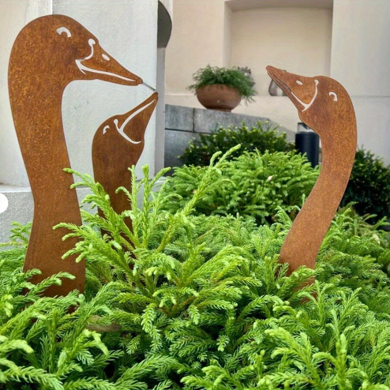 

outdoor Oasis" 3-piece Set Rustic Metal Goose Head Ground Stakes - Vintage Style Outdoor Garden & Yard Decor, Perfect For Mother's Day