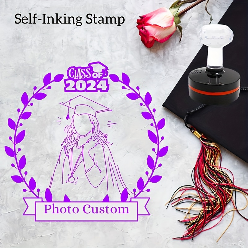 

Customize A Purple Signature Stamp For Self-portrait Graduation Commemoration With Personalized Name Stamp And Address - Celebrate Your Important Day With A 40mm Diameter Round Stamp.