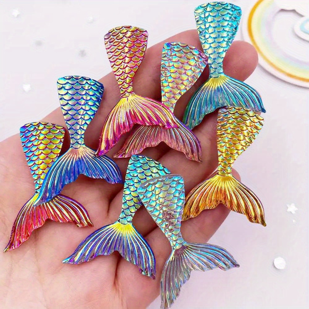 TEMU Breloques plates en résine queue de sirène de 2,7*3,5 cm, cabochons étincelants de écailles de poisson pour la fabrication de bijoux, pendentifs