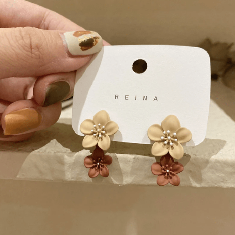 

1pair Fashion And Retro Flower Pendant Earrings, And Easy-to-wear, Well With Any Outfit