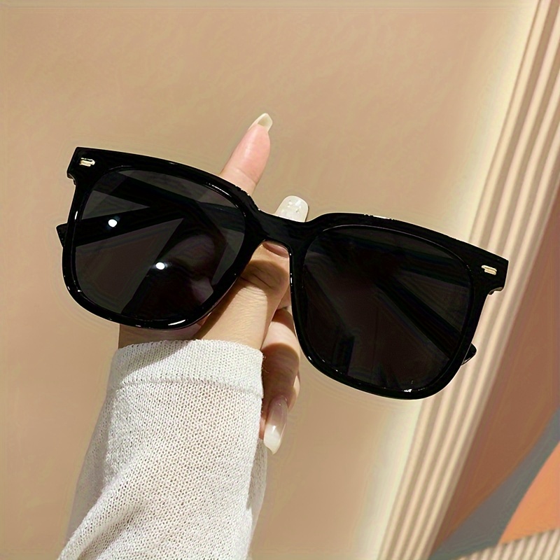 

1pc Fashion Glasses Stylish Square Fashion Glasses For Men And Women, Perfect For Beach, Driving, And Travel
