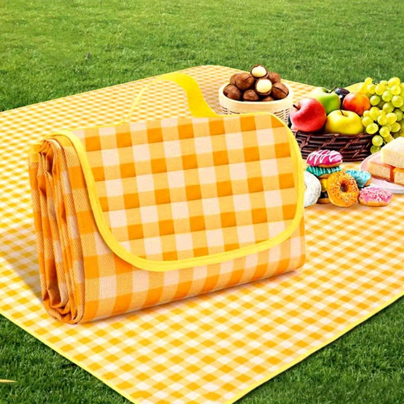 

1pc Picnic Mat, Waterproof And Sandproof, Beach Blanket, Washable Lightweight And Portable Pe Non-woven Foldable Mat, For Outdoor Camping Lawn