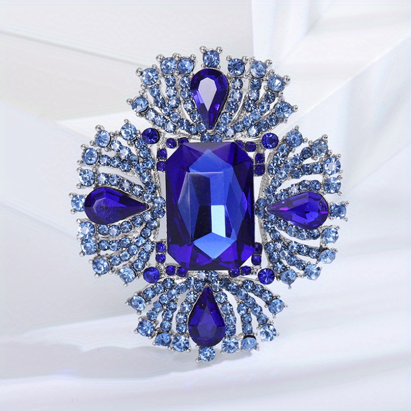 luxurious crystal glass brooch stylish high end   clothing accessory diamond studded chest pin details 3