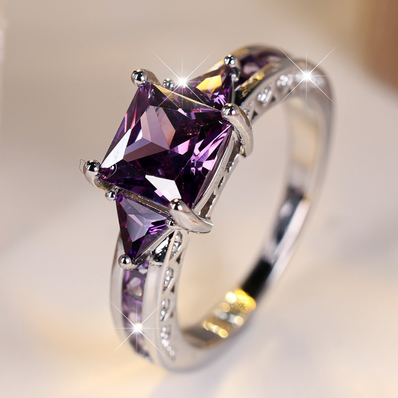 A Fashionable Trendy Ladies Engagement Wedding Ring