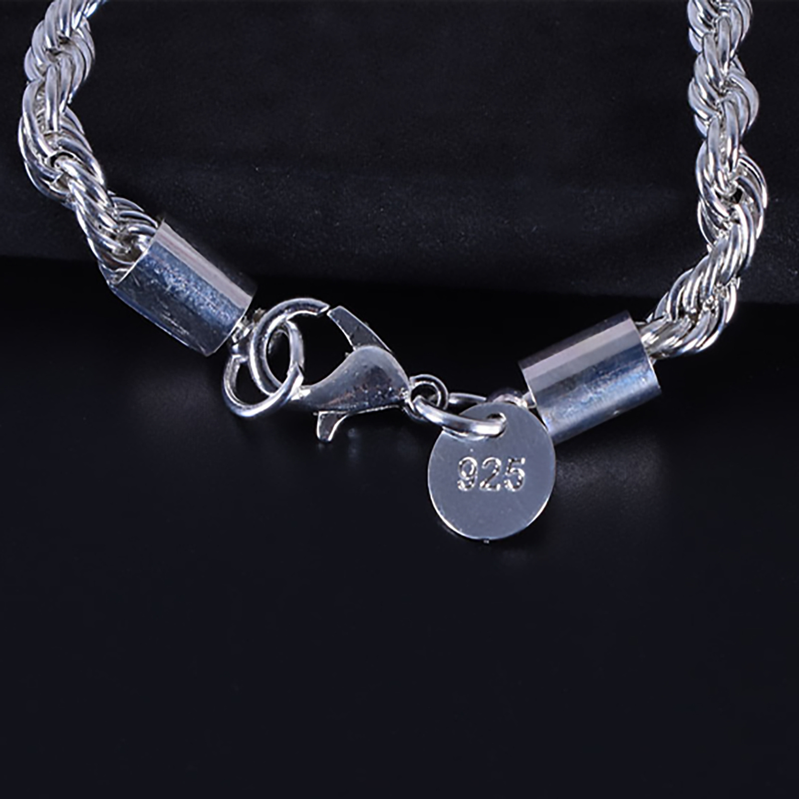 

A 925 Sterling Silver Twisted Bracelet With A Length Of 7.87 Inches, Designed For Women, With A Bracelet Pendant And A Party Jewelry Clasp.
