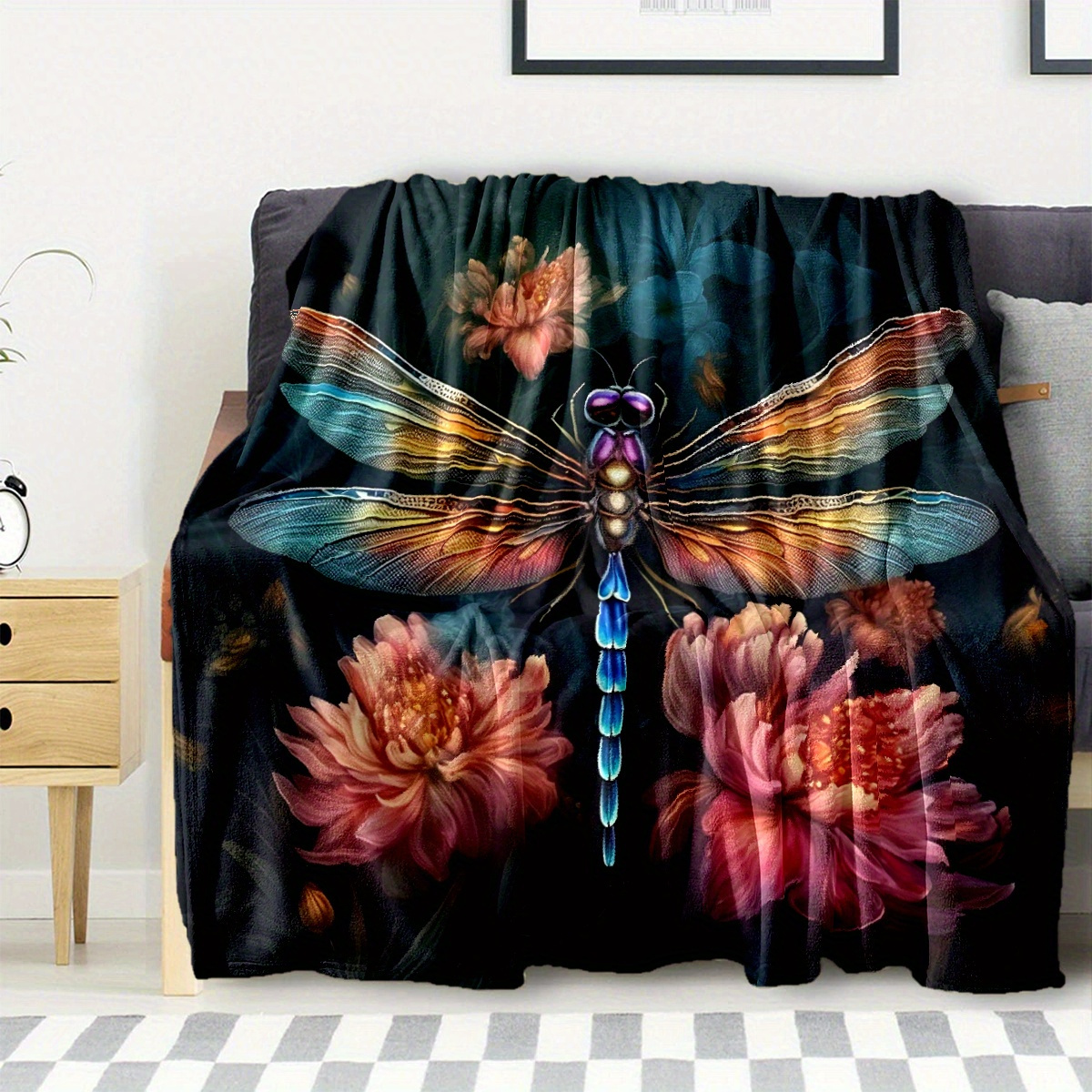 

Polyester Dragonfly And Flowers Flannel Blanket - Soft, Warm, Cozy Blanket For All Seasons - Perfect For Travel And Home Use - Large Size With Sku ≥1.8m And Area ≥2.16m²