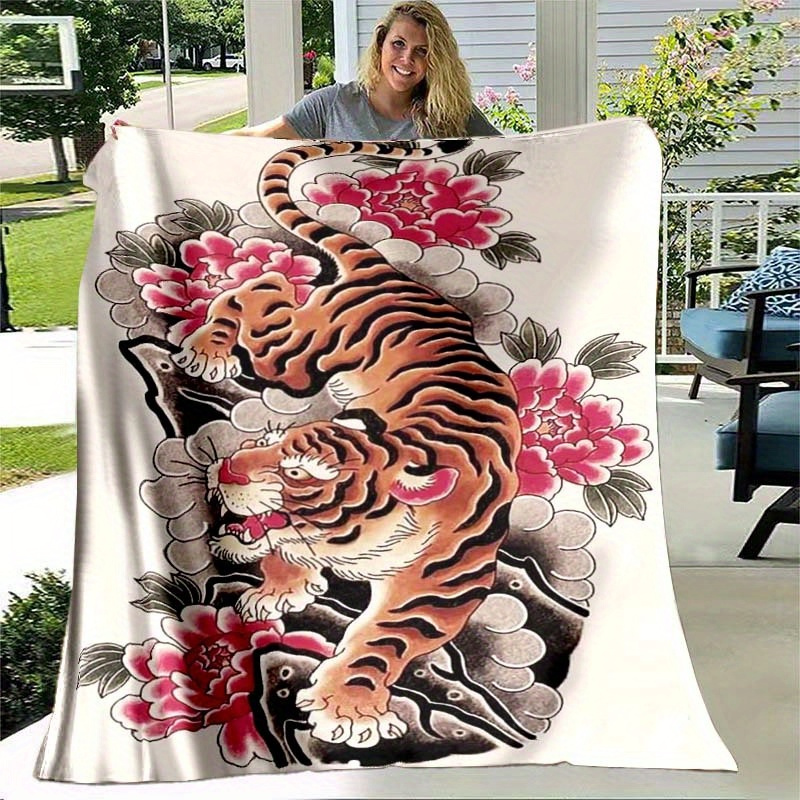 

Vintage Tiger Tattoo Art Style Printed Polyester Flannel Blanket - Versatile All-season Throw For Office Chair, Sofa, Bed And Travel - 100% Polyester Lightweight Cozy Blanket