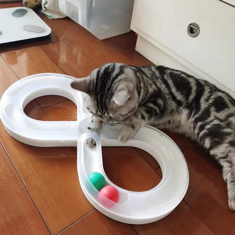 

whisker-" Interactive Cat Turntable Track - Durable Plastic Toy For Indoor Cats & Kittens, Self-entertainment Play Plate