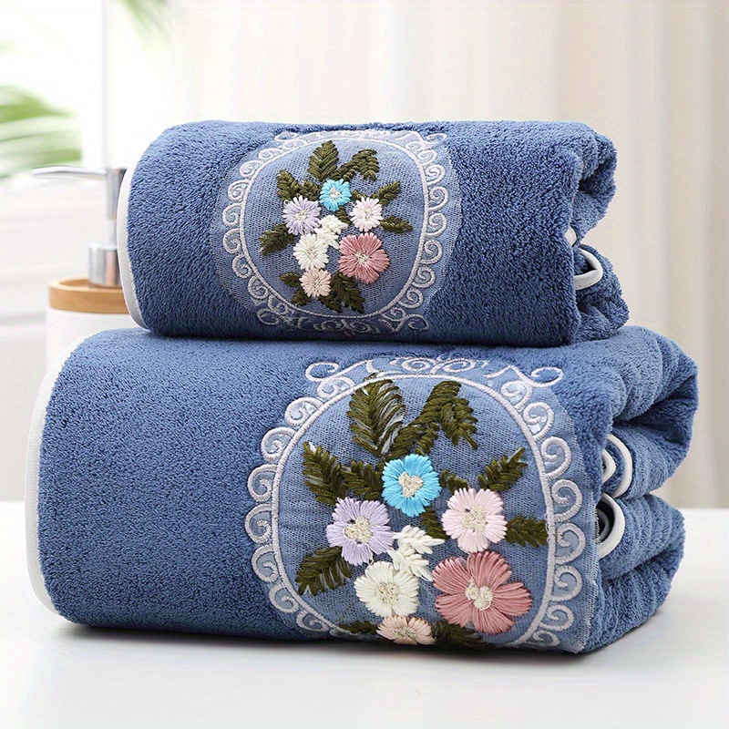 

2pcs Coral Fleece Floral Embroidered Towel, 1 Hand Towel & 1 Bath Towel, Absorbent & Quick-drying Showering Towel, Super Soft & Skin-friendly Bathing Towel, For Home Bathroom, Ideal Bathroom Supplies