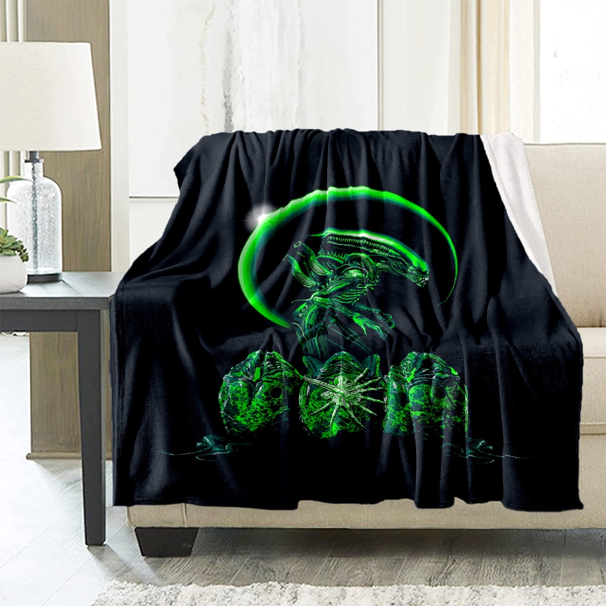 

Alien Polyester Fleece Blanket, 100% Soft Cozy Warm Throw For Chair, Office, Bed, Sofa, Travel, Camping - Large Size, Machine Washable